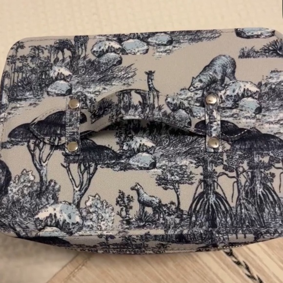 Dior Around the World Cosmetic Bag in Blue and Cream - Picture 4 of 7